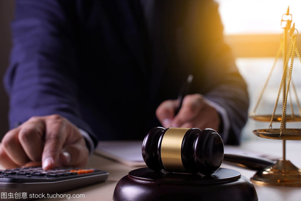 法官槌與正義律師律師工作法官概念