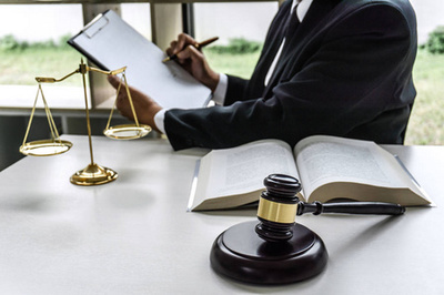 商務律師團隊合作, 咨詢和報價漠不關心